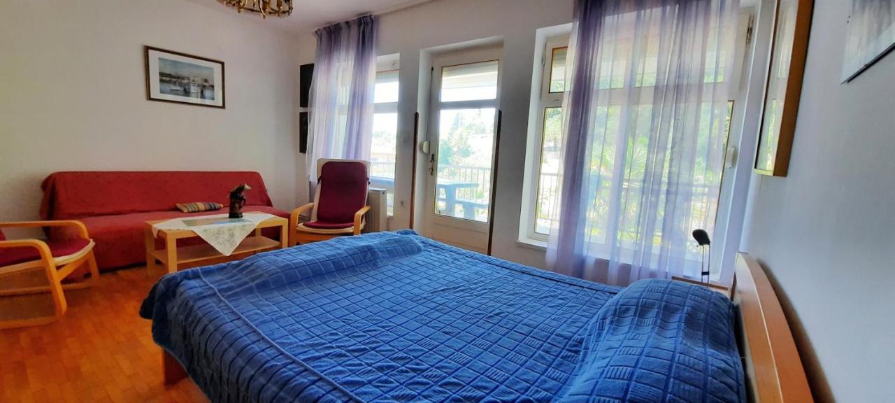 Apartmani Iskra Крк Экстерьер фото